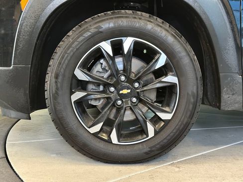 Used 2022 Chevrolet TrailBlazer LT w/ Convenience Package FWD image 25