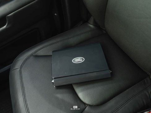 Used 2024 Land Rover Defender 110 V8 image 35