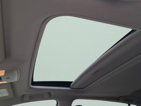 Used 2018 Toyota RAV4 XLE image 13