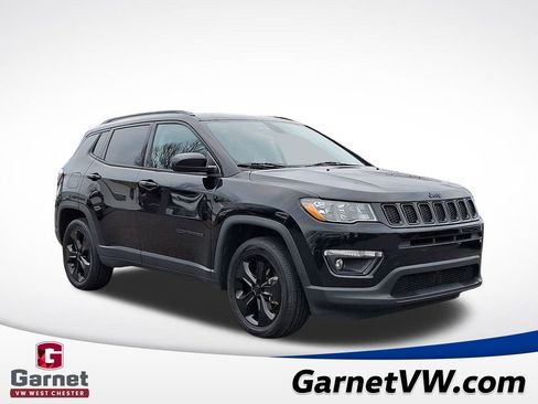 Used 2019 Jeep Compass Altitude image 1