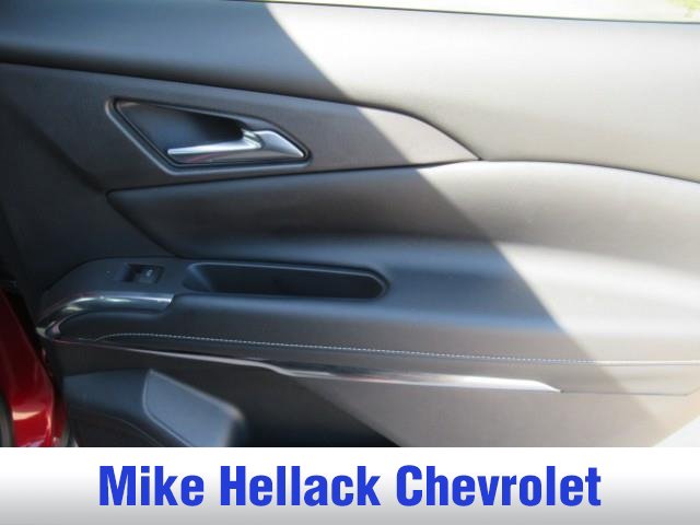 Used 2026 Chevrolet Traverse LT FWD image 16