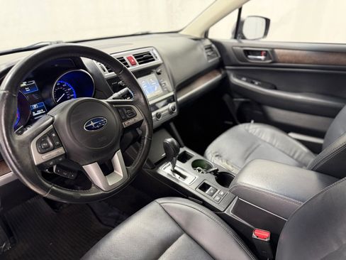 Used 2017 Subaru Outback 2.5i Limited AWD/4WD image 17