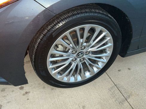 Used 2020 Toyota Avalon Limited w/ Advanced Safety Package image 11