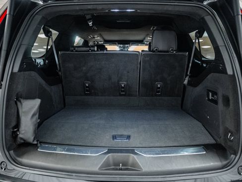 Used 2022 Cadillac Escalade ESV Sport Platinum w/ LPO, ONYX Package image 21