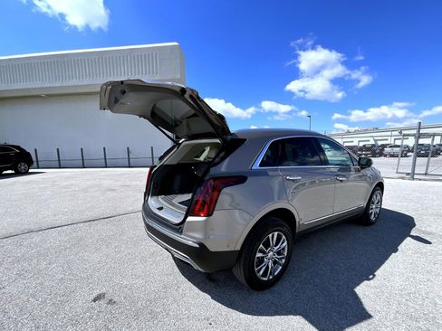 Certified 2023 Cadillac XT5 Premium Luxury w/ Technology Package AWD/4WD image 16