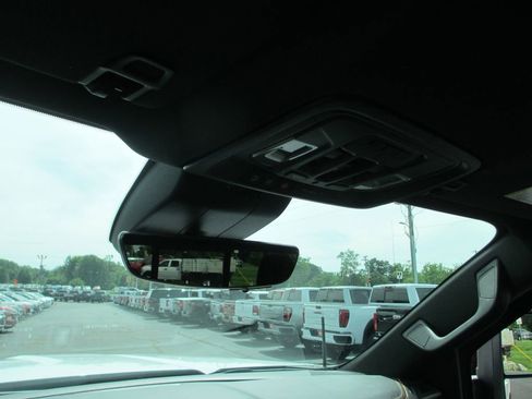 Used 2026 GMC Sierra 2500 AT4 w/ AT4 Premium Plus Package AWD/4WD image 38