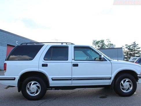 Used 1999 Chevrolet Blazer LT image 32