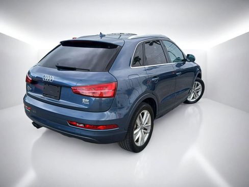 Used 2017 Audi Q3 2.0T Premium Plus w/ Premium Plus Package FWD image 4