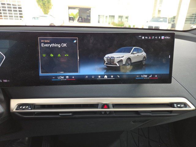 Certified 2024 BMW iX xDrive50 w/ Premium Package AWD/4WD image 8