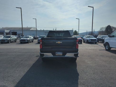 Used 2021 Chevrolet Silverado 1500 LTZ w/ LTZ Premium Package image 6