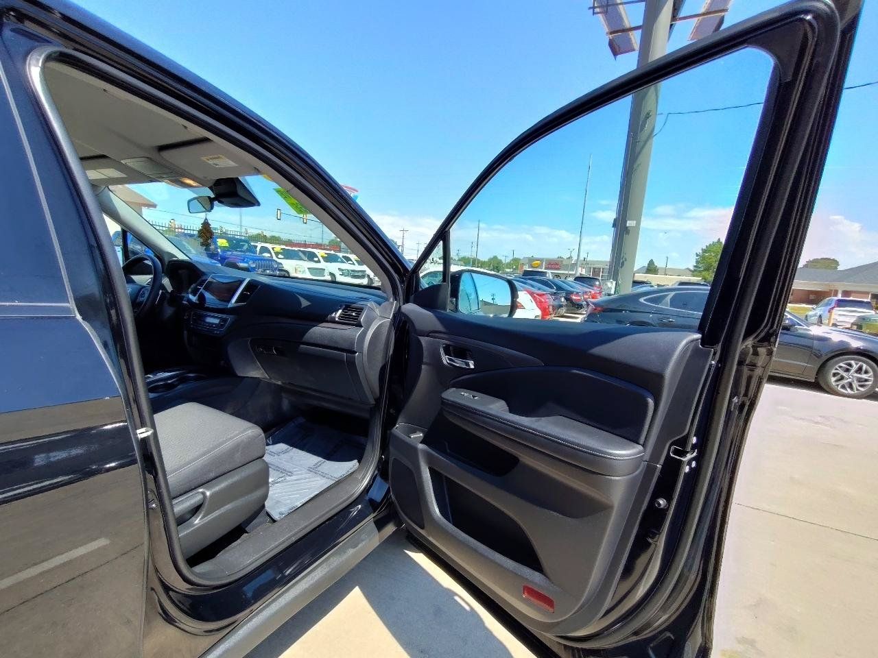 Used 2020 Honda Ridgeline Sport image 41