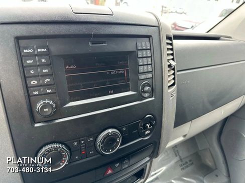 Used 2014 Mercedes-Benz Sprinter 2500 image 10