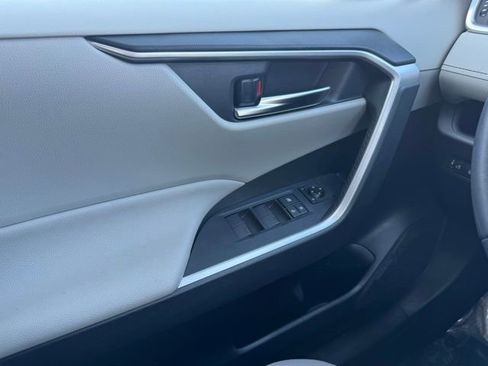 Certified 2020 Toyota RAV4 XLE w/ XLE Grade Weather Package image 31