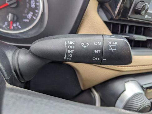 Used 2020 Toyota RAV4 LE image 33