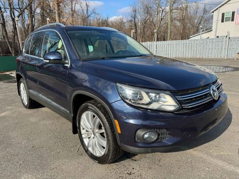 Used 2016 Volkswagen Tiguan SE image 3