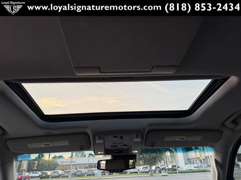 Used 2020 GMC Yukon Denali w/ Denali Ultimate Package image 23