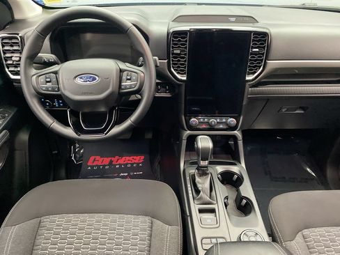 Used 2025 Ford Ranger XLT w/ Equipment Group 301A High AWD/4WD image 15