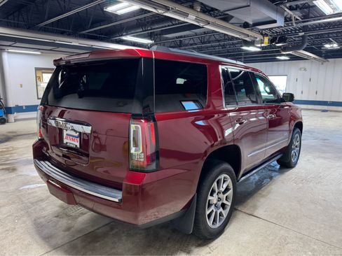 Used 2019 GMC Yukon Denali image 4