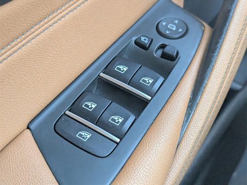 Used 2021 BMW 530i w/ Convenience Package image 18