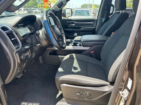 Used 2019 RAM 1500 Big Horn RWD image 5