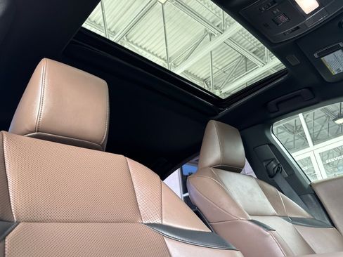 Certified 2025 Lexus ES 350 w/ Accessory Package (Z2) FWD image 20