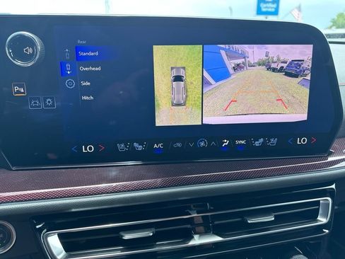 New 2026 Chevrolet Traverse RS w/ LPO, Floor Liner Package FWD image 20