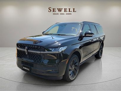 New 2025 Lincoln Navigator L Reserve w/ Jet Appearance Package