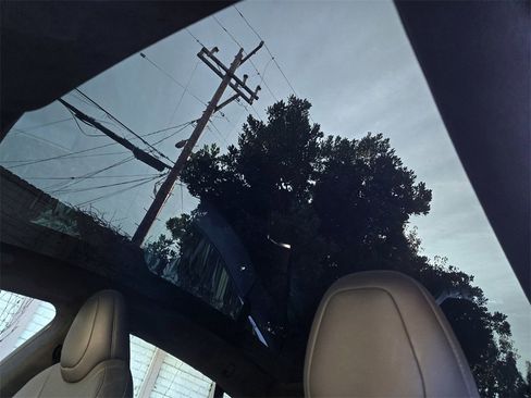 Used 2021 Tesla Model S Long Range image 18