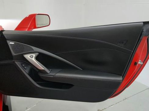 Certified 2016 Chevrolet Corvette Z06 w/ 3LZ Preferred Equipment Group image 18