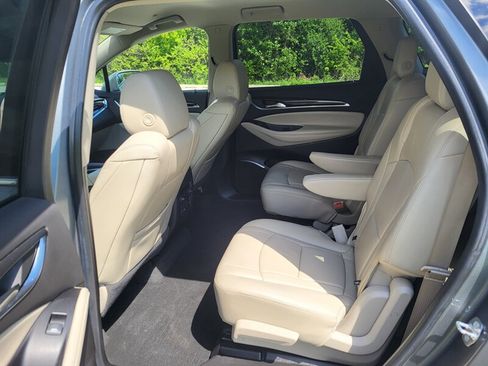 Used 2018 Buick Enclave Premium w/ Trailering Package AWD/4WD image 13