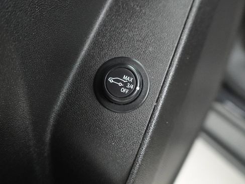 Used 2024 Chevrolet Equinox LT FWD image 14