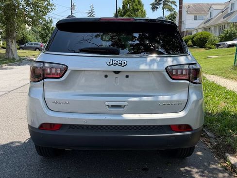 Used 2025 Jeep Compass Limited AWD/4WD image 7
