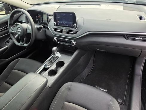 Certified 2025 Nissan Altima 2.5 S FWD image 10