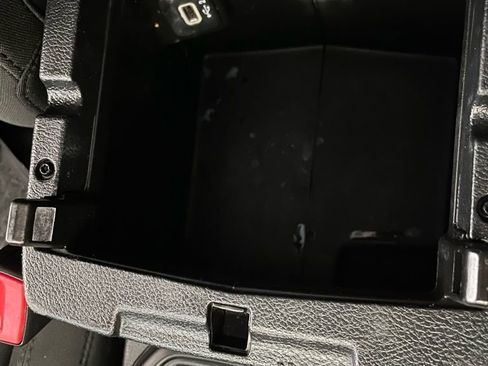 Used 2018 Jeep Wrangler Unlimited Sport S image 34