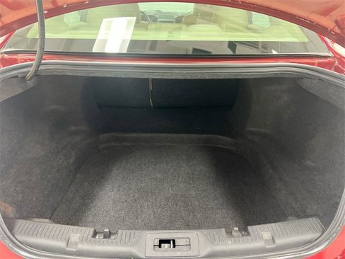 Used 2013 Ford Taurus SEL image 22