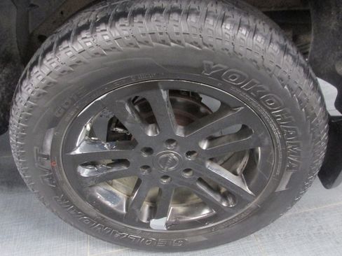 Used 2011 Nissan Titan SL w/ Heavy Metal Edition Pkg image 15