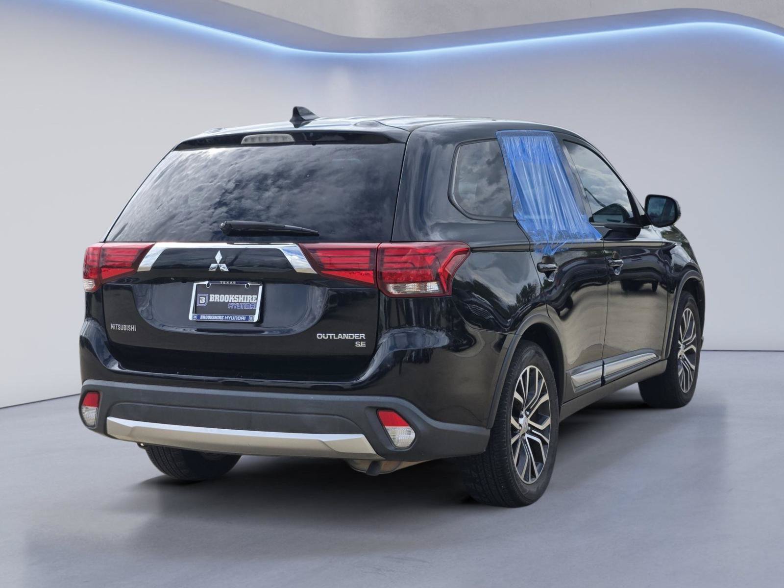 Used 2017 Mitsubishi Outlander SE FWD image 6