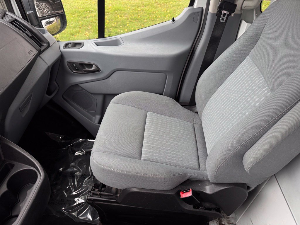 Used 2015 Ford Transit 250 130 Low Roof w/ Exterior Upgrade Package RWD image 10