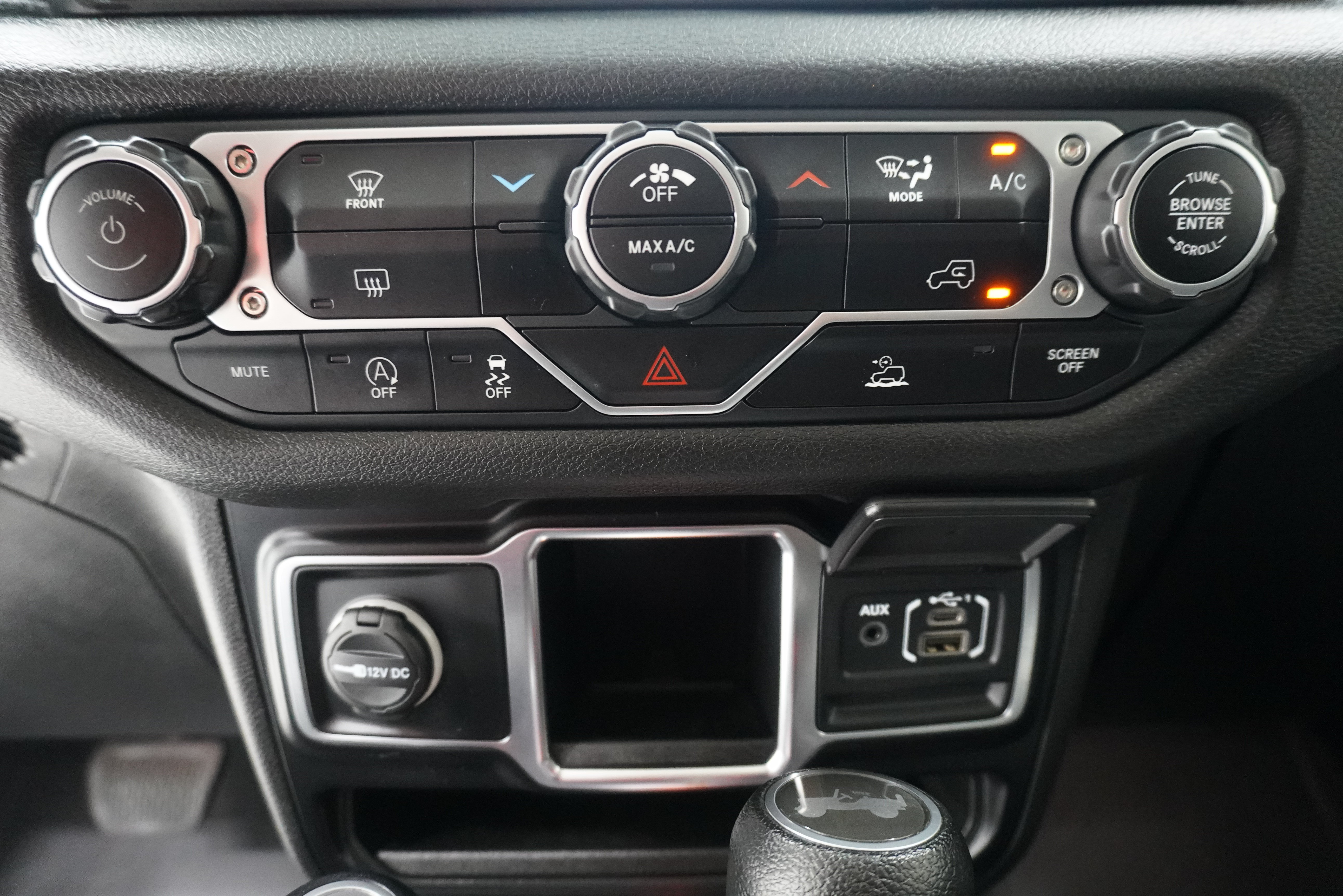 Used 2024 Jeep Wrangler Unlimited Sport AWD/4WD image 22