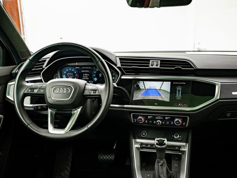 Certified 2024 Audi Q3 2.0T Premium w/ Convenience Package image 33