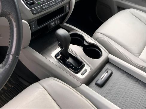 Used 2016 Honda Pilot EX-L image 17