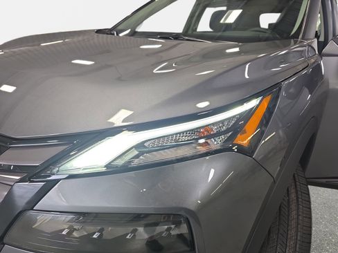 New 2026 Nissan Rogue S image 30