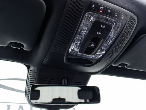 New 2024 Mercedes-Benz EQB 300 4MATIC image 23