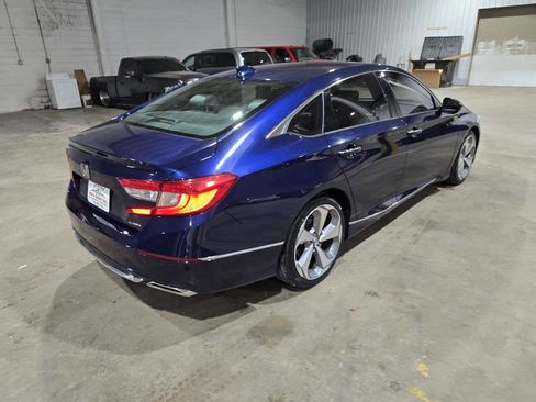 Used 2018 Honda Accord Touring image 13