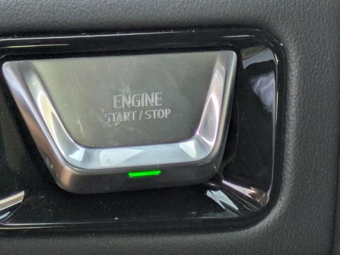 New 2026 GMC Yukon AT4 w/ AT4 Premium Plus Package AWD/4WD image 32