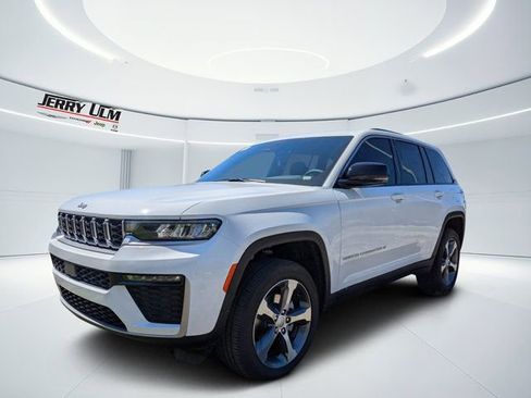 New 2026 Jeep Grand Cherokee Limited AWD/4WD image 7