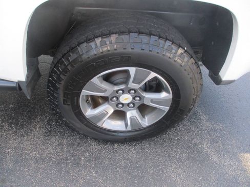 Used 2015 Chevrolet Colorado Z71 RWD image 34