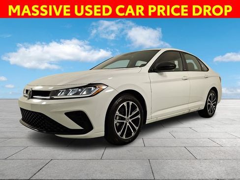 Used 2025 Volkswagen Jetta Sport FWD image 4