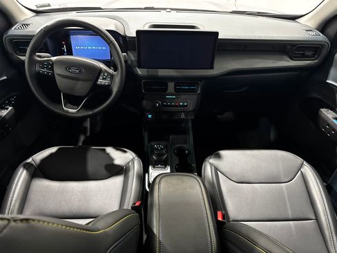 Used 2025 Ford Maverick Lobo AWD/4WD image 25