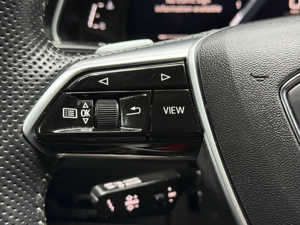 Used 2020 Audi S6 Premium Plus w/ S Sport Package AWD/4WD image 29